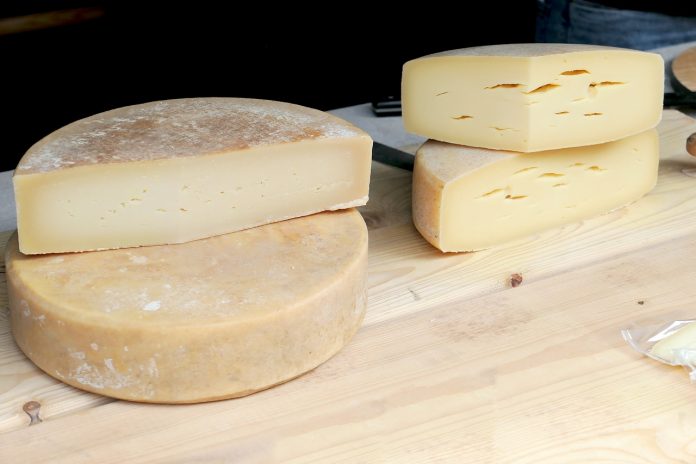 cheese-3658141_1280