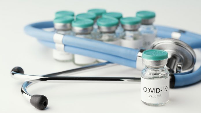 vaccine-6158187_1280