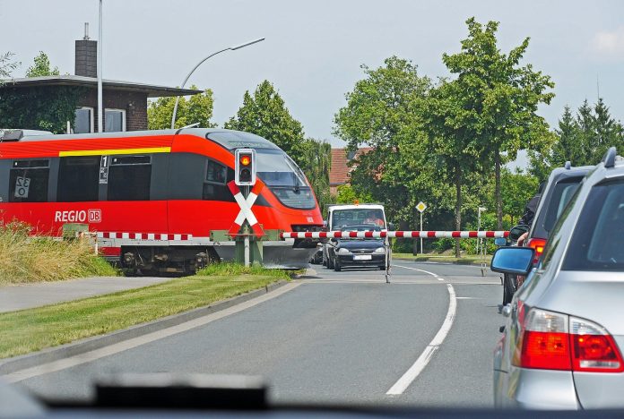 auto-3034401_1280