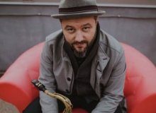 Jure Pukl szaxofonos, Joe Sanders bőgős és Gregory Hutchinson a Budapest Jazz Clubban